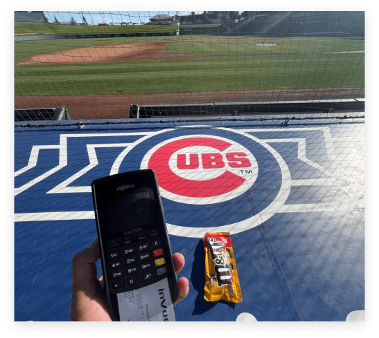 Logo della squadra di baseball dei Cubs con un mPOS