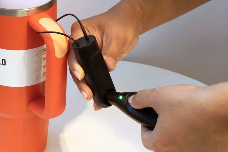 InVuela soluzione di sicurezza per la protezione dei pacchi, il Cable Lock.