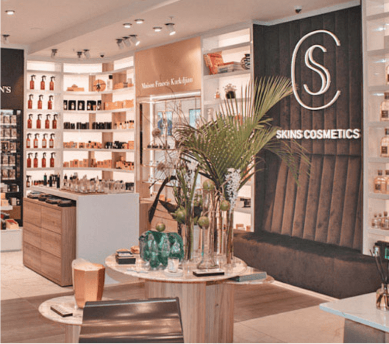 Skins Cosmetics collabora con InVue