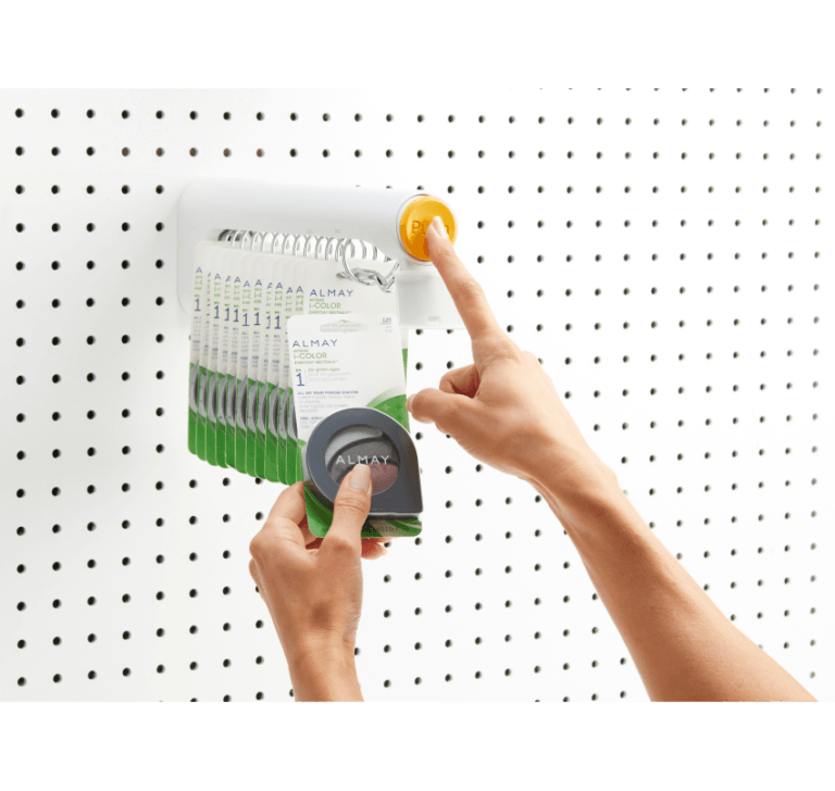 T1000 con soluzioni di sicurezza per merce appesa Almay