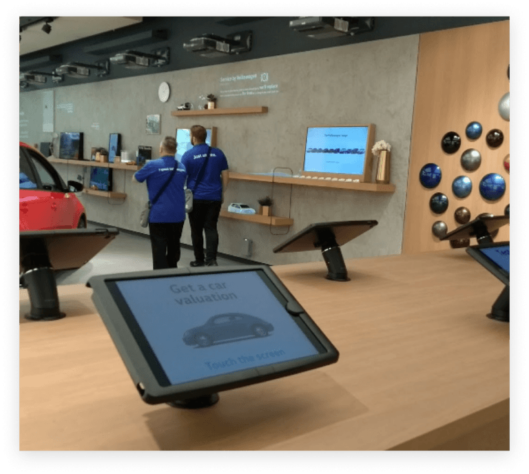 VW collabora con InVue