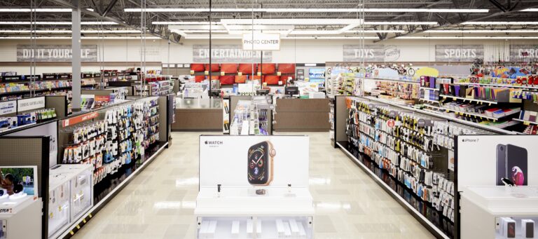 4 tendenze da tenere d'occhio nel 2025 in materia di sicurezza nel settore retail