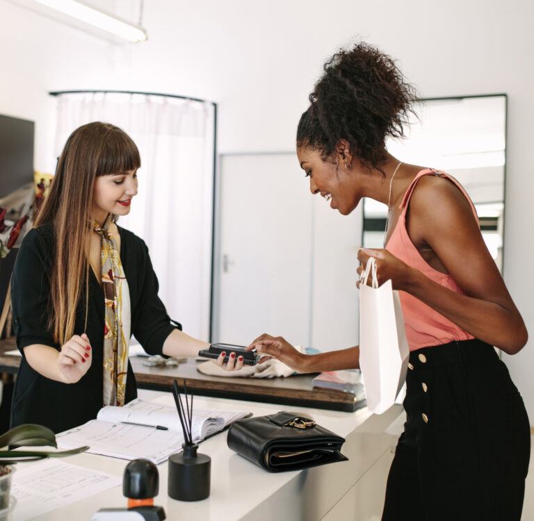 Aumenta le vendite e potenzia la tua forza lavoro con le soluzioni InVue vendita InVue .