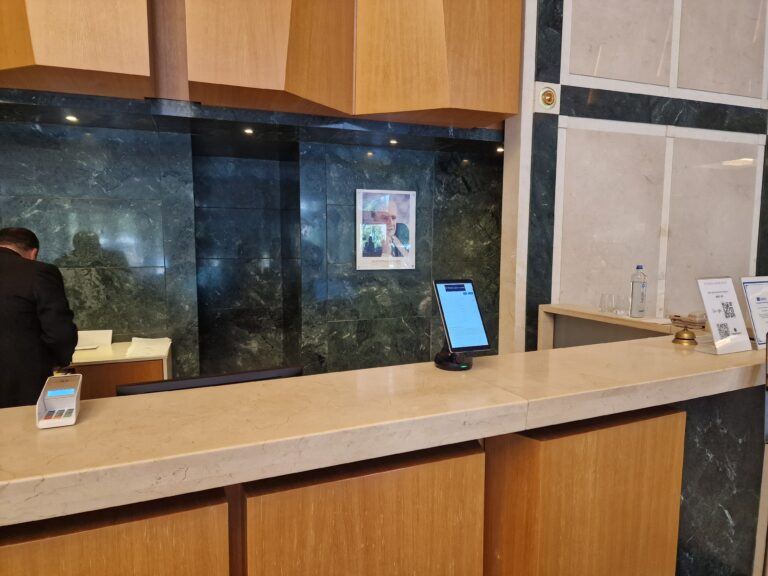 NE150 il Divani Caravel Hotel