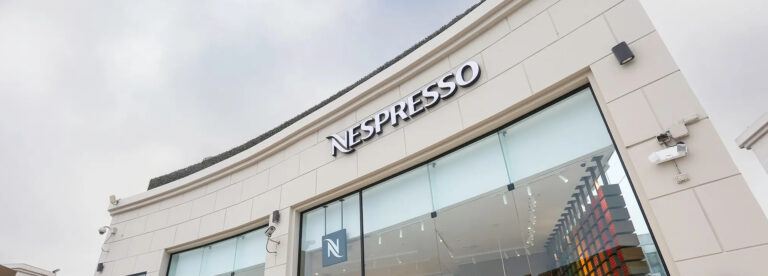 NE150InVue: un mix perfetto di sicurezza e stile per il negozio Nespresso di Jockey Plaza