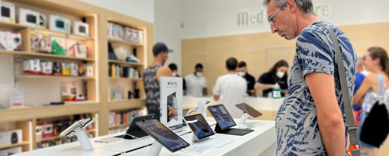 L'ondata dell'omnicanalità nel retail: come la coesione tra acquisti online e in negozio sta plasmando una nuova era nel settore della vendita al dettaglio