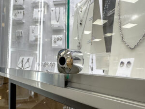 Halldór Ólafsson Úr og Skartgripir_InVue Serrature per gioielli Serrature di sicurezza per gioielli senza chiavi