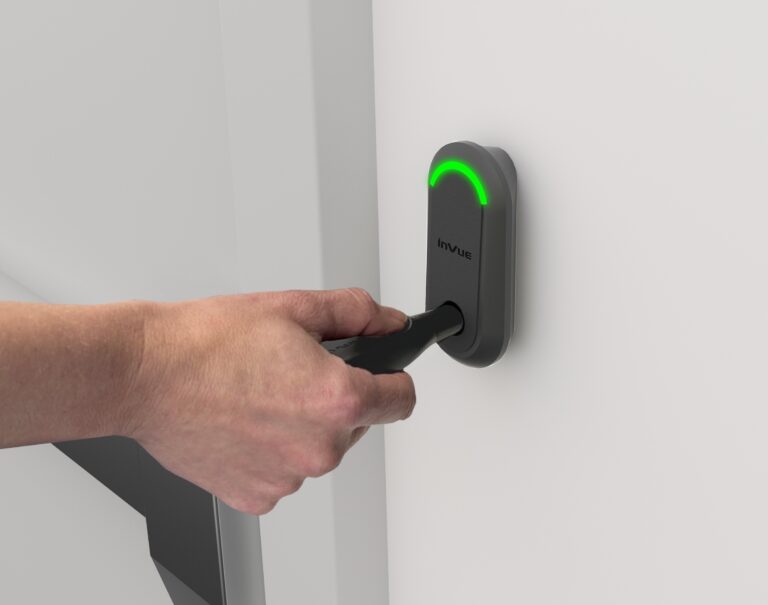 InVueIl sistema di controllo accessi " LIVE " si sblocca tramite OneKEY.